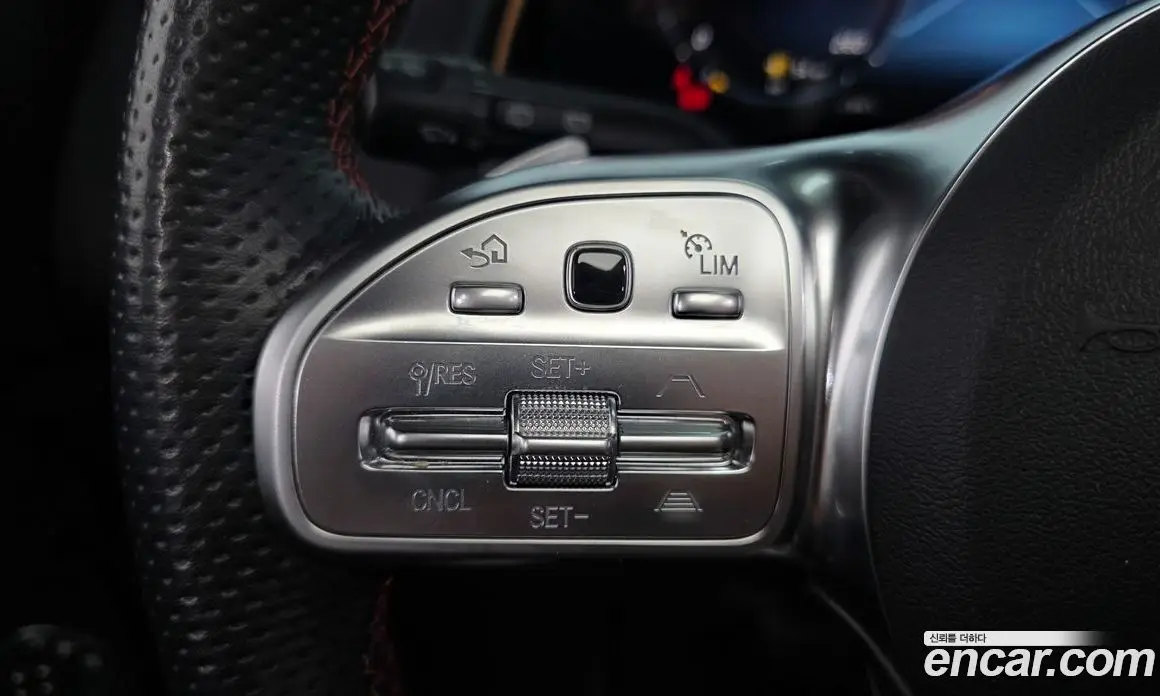 Mercedes-Benz GLB-Class 2022 2.0 автомат (гидро), фото 23