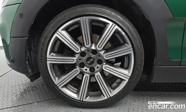 Mini Clubman 2022 2.0 автомат (гидро), миниатюра 4 Mini Clubman 2022 2.0 автомат (гидро), миниатюра 4