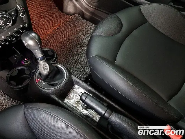 Mini Cooper 2013 1.6 автомат (гидро), миниатюра 12