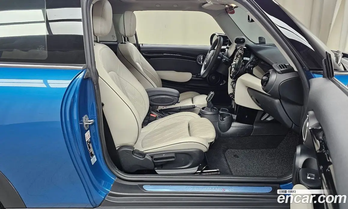 Mini Cooper 2023 2.0 автомат (гидро), фото 16 Mini Cooper 2023 2.0 автомат (гидро), фото 16