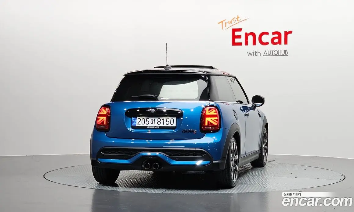 Mini Cooper 2023 2.0 автомат (гидро), фото 4 Mini Cooper 2023 2.0 автомат (гидро), фото 4
