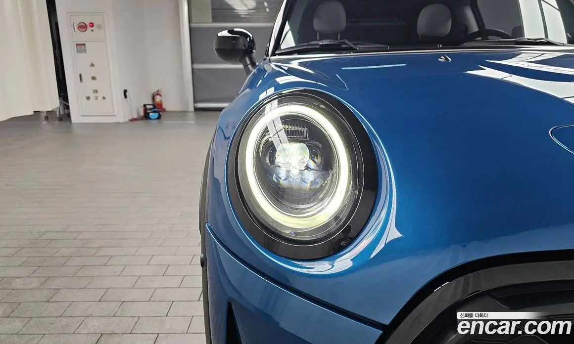 Mini Cooper 2023 2.0 автомат (гидро), фото 8 Mini Cooper 2023 2.0 автомат (гидро), фото 8