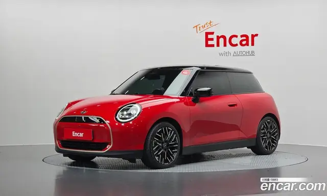 Mini Cooper 2024 0.1 автомат (гидро), миниатюра 1 Mini Cooper 2024 0.1 автомат (гидро), миниатюра 1