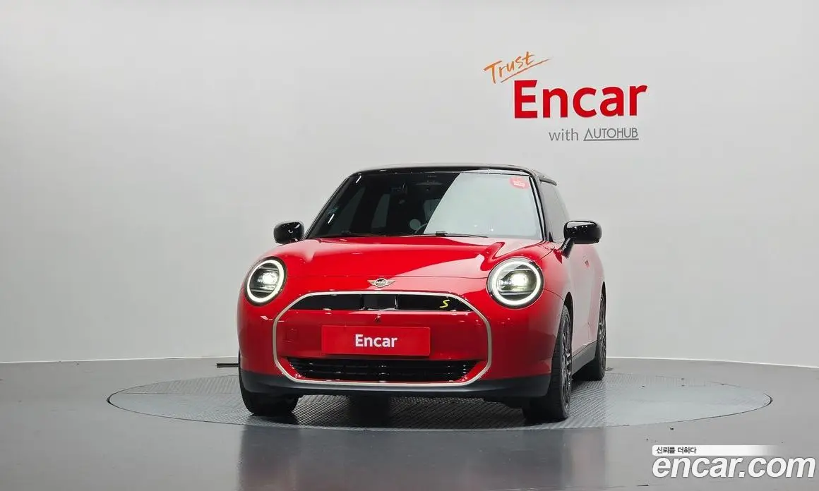 Mini Cooper 2024 0.1 автомат (гидро), фото 3 Mini Cooper 2024 0.1 автомат (гидро), фото 3
