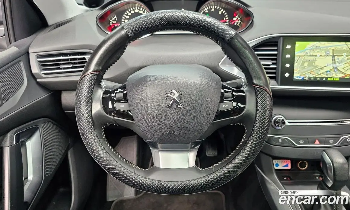Peugeot 308 2015 2.0 автомат (гидро), фото 15