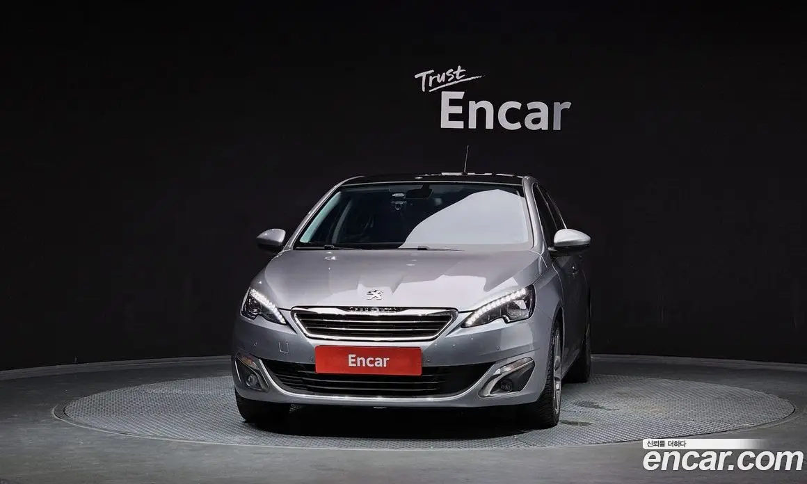Peugeot 308 2015 2.0 автомат (гидро), фото 3