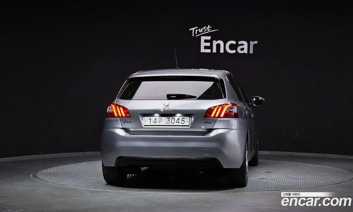 Peugeot 308 2015 2.0 автомат (гидро), фото 4