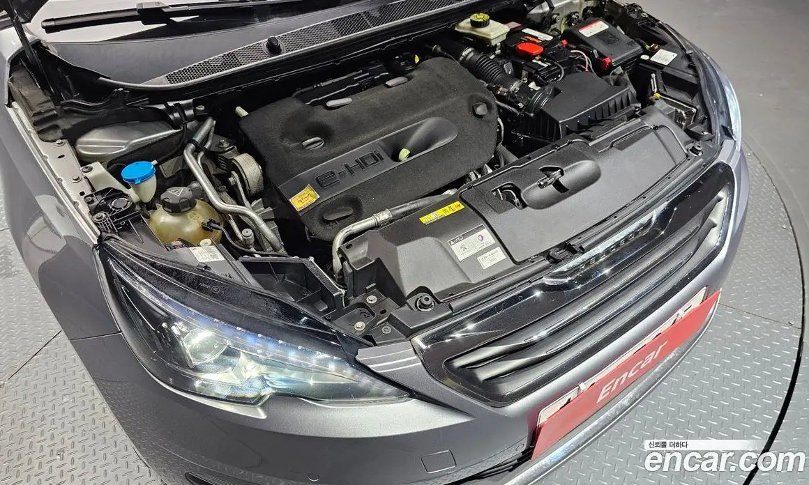 Peugeot 308 2015 2.0 автомат (гидро), фото 6
