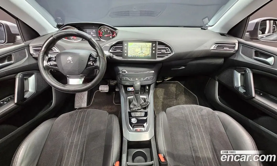Peugeot 308 2015 2.0 автомат (гидро), фото 7