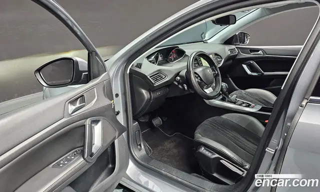Peugeot 308 2015 2.0 автомат (гидро), миниатюра 10