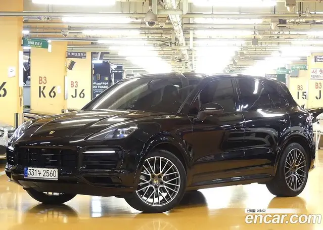 Porsche Cayenne 2022 3.0 автомат (гидро), миниатюра 1 Porsche Cayenne 2022 3.0 автомат (гидро), миниатюра 1
