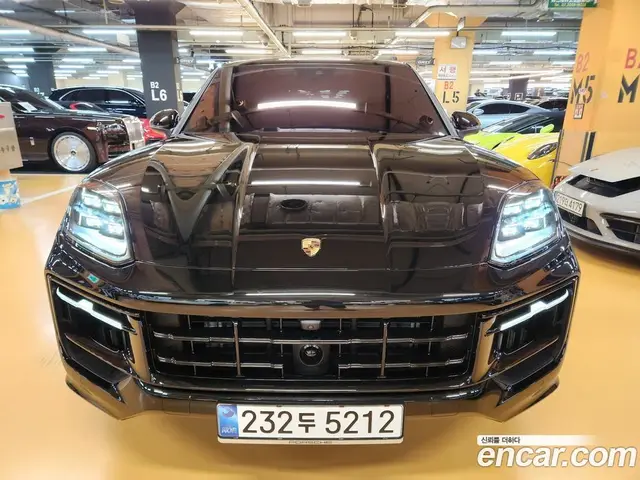 Porsche Cayenne 2025 3.0 автомат (гидро), миниатюра 1 Porsche Cayenne 2025 3.0 автомат (гидро), миниатюра 1