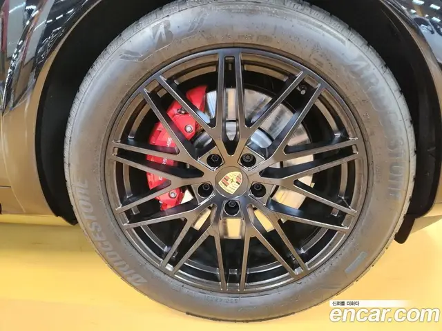 Porsche Cayenne 2025 3.0 автомат (гидро), миниатюра 4 Porsche Cayenne 2025 3.0 автомат (гидро), миниатюра 4