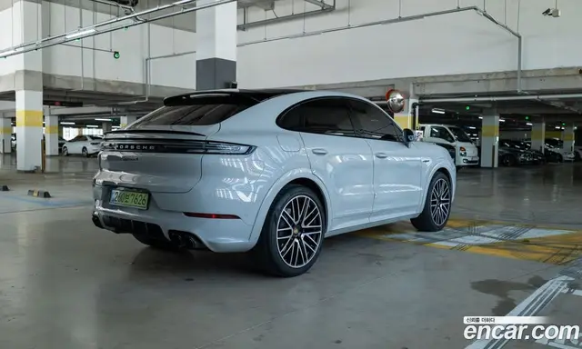 Porsche Cayenne 2025 3.0 автомат (гидро), миниатюра 4 Porsche Cayenne 2025 3.0 автомат (гидро), миниатюра 4