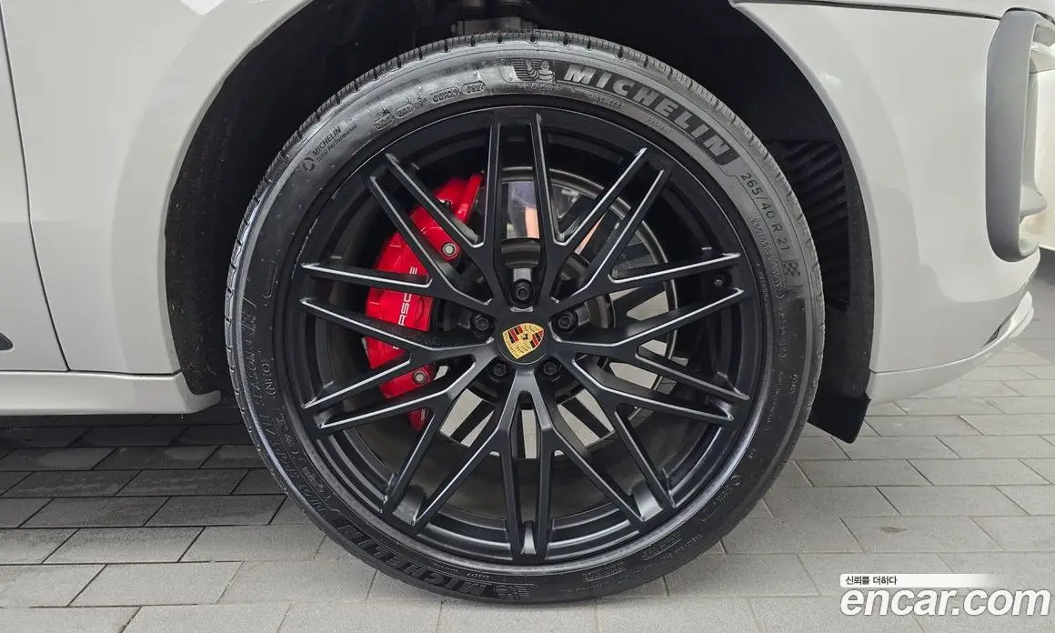 Porsche Macan 2024 2.9 автомат (гидро), фото 7 Porsche Macan 2024 2.9 автомат (гидро), фото 7