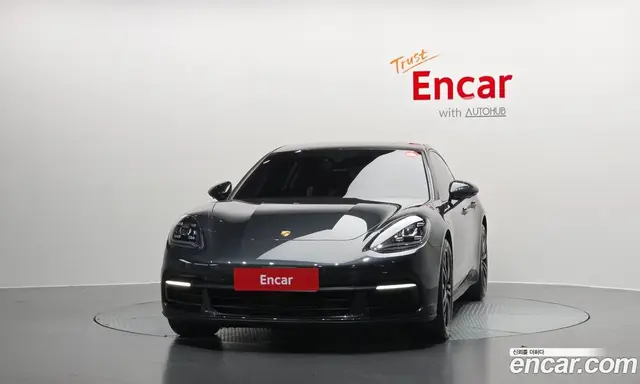 Porsche Panamera 2018 3.0 автомат (гидро), миниатюра 3