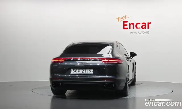Porsche Panamera 2018 3.0 автомат (гидро), миниатюра 4
