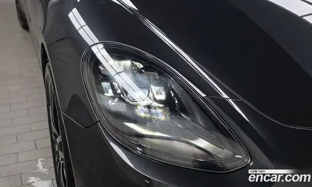 Porsche Panamera 2018 3.0 автомат (гидро), миниатюра 8