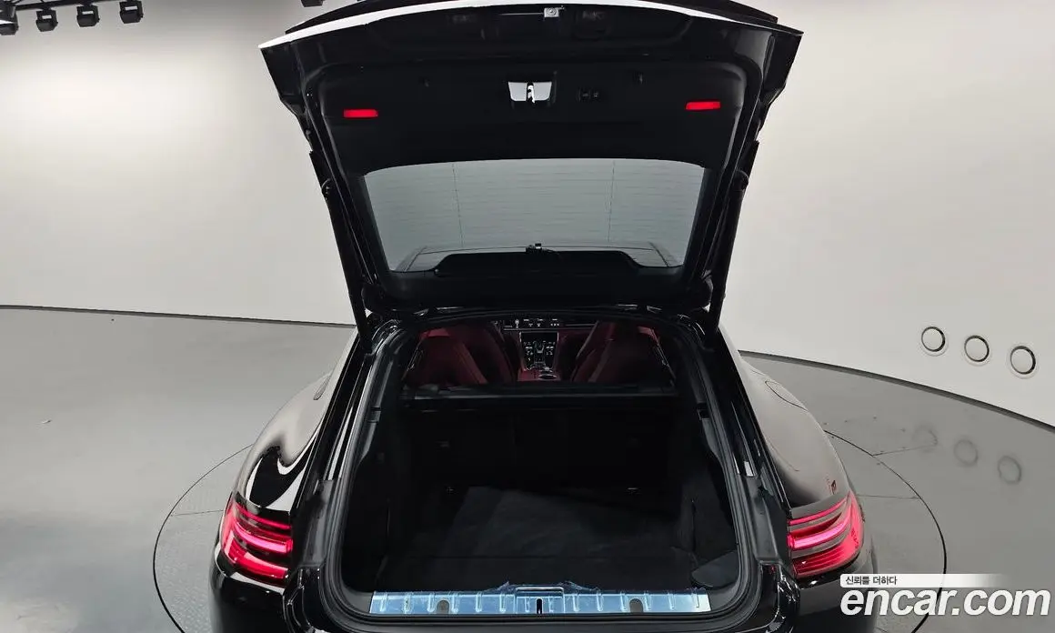 Porsche Panamera 2018 3.0 автомат (гидро), фото 20 Porsche Panamera 2018 3.0 автомат (гидро), фото 20