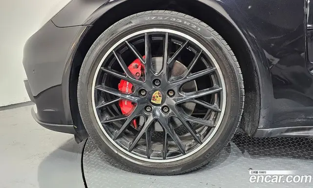 Porsche Panamera 2018 3.0 автомат (гидро), миниатюра 5 Porsche Panamera 2018 3.0 автомат (гидро), миниатюра 5