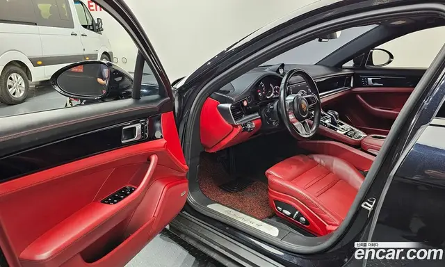 Porsche Panamera 2018 3.0 автомат (гидро), миниатюра 10 Porsche Panamera 2018 3.0 автомат (гидро), миниатюра 10