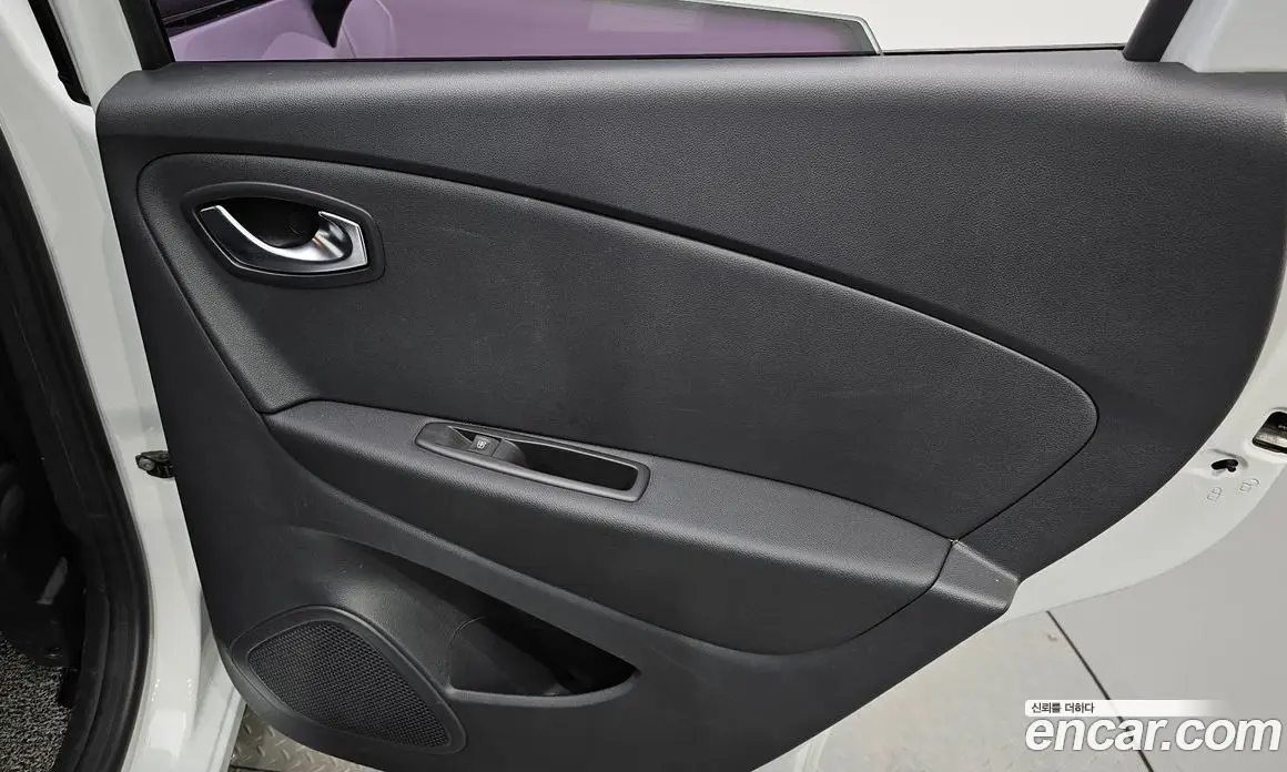 Renault (Samsung) QM3 2019 1.5 автомат (гидро), фото 14 Renault (Samsung) QM3 2019 1.5 автомат (гидро), фото 14