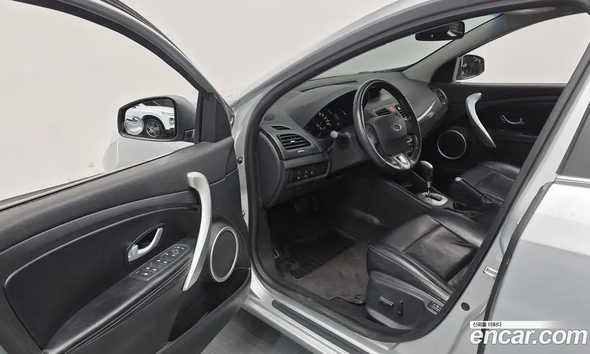 Renault (Samsung) SM3 2011 1.6 автомат (гидро), фото 11 Renault (Samsung) SM3 2011 1.6 автомат (гидро), фото 11