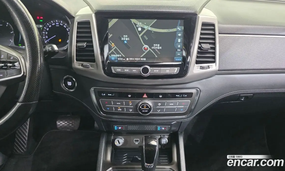 SsangYong Rexton 2018 2.2 автомат (гидро), фото 13 SsangYong Rexton 2018 2.2 автомат (гидро), фото 13