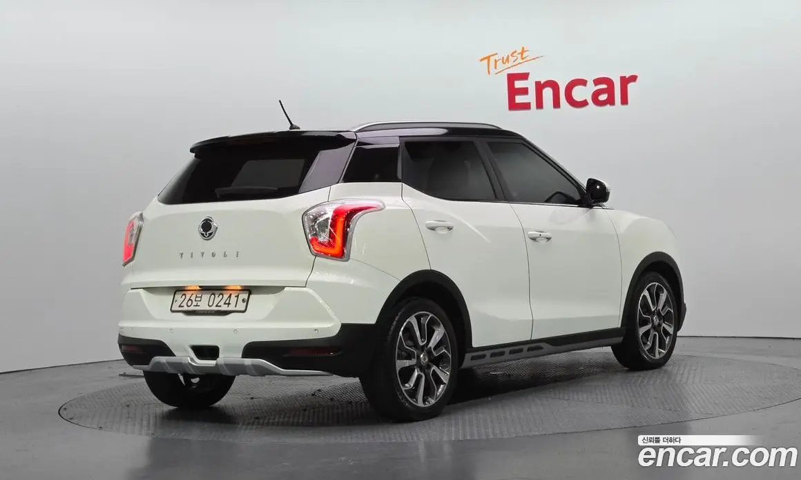 SsangYong TIBOLI 2016 1.6 автомат (гидро), фото 2 SsangYong TIBOLI 2016 1.6 автомат (гидро), фото 2