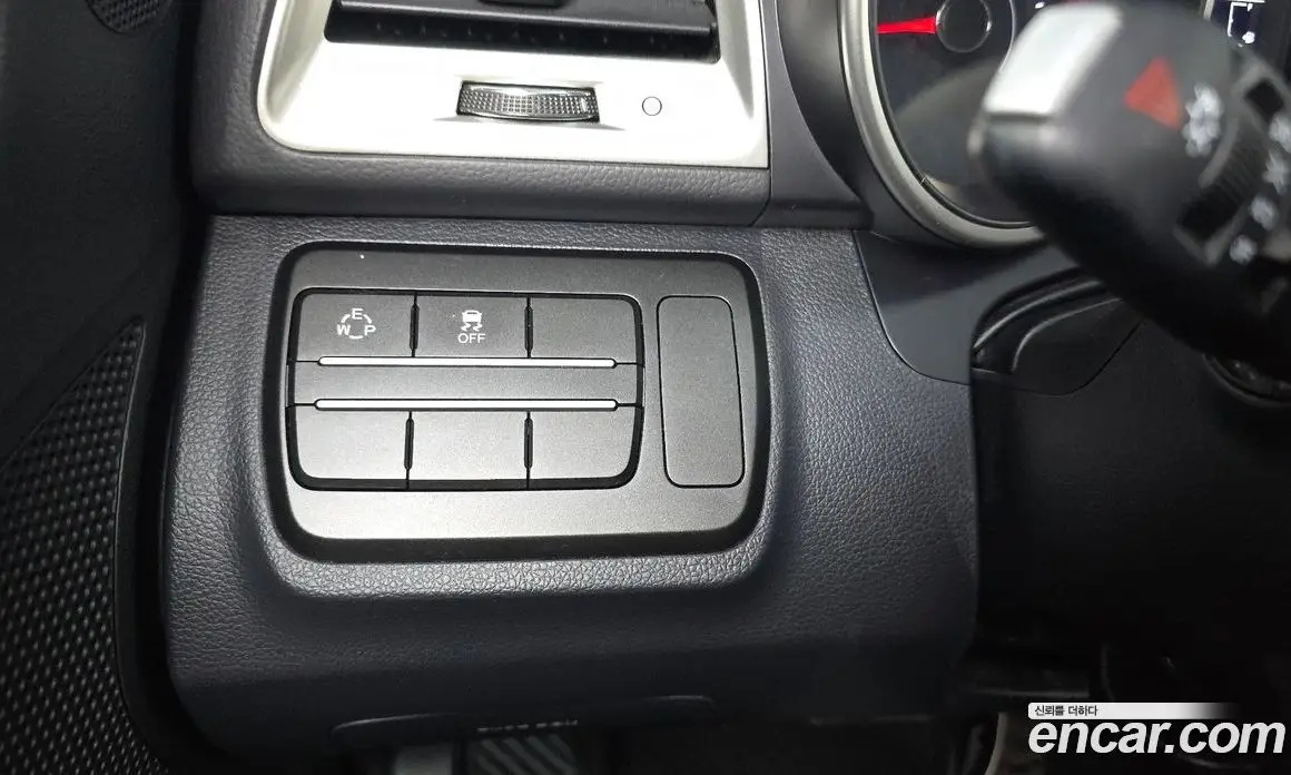 SsangYong TIBOLI 2016 1.6 автомат (гидро), фото 17 SsangYong TIBOLI 2016 1.6 автомат (гидро), фото 17