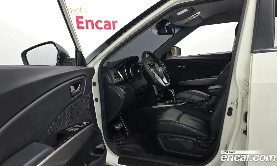 SsangYong TIBOLI 2016 1.6 автомат (гидро), фото 10 SsangYong TIBOLI 2016 1.6 автомат (гидро), фото 10