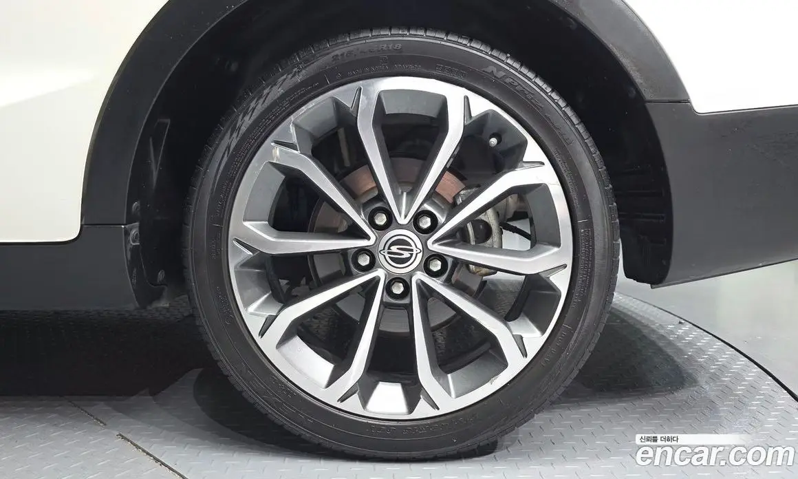 SsangYong TIBOLI 2017 1.6 автомат (гидро), фото 5
