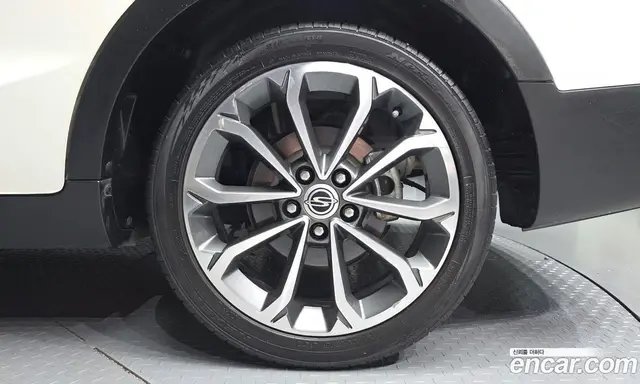 SsangYong TIBOLI 2017 1.6 автомат (гидро), миниатюра 5