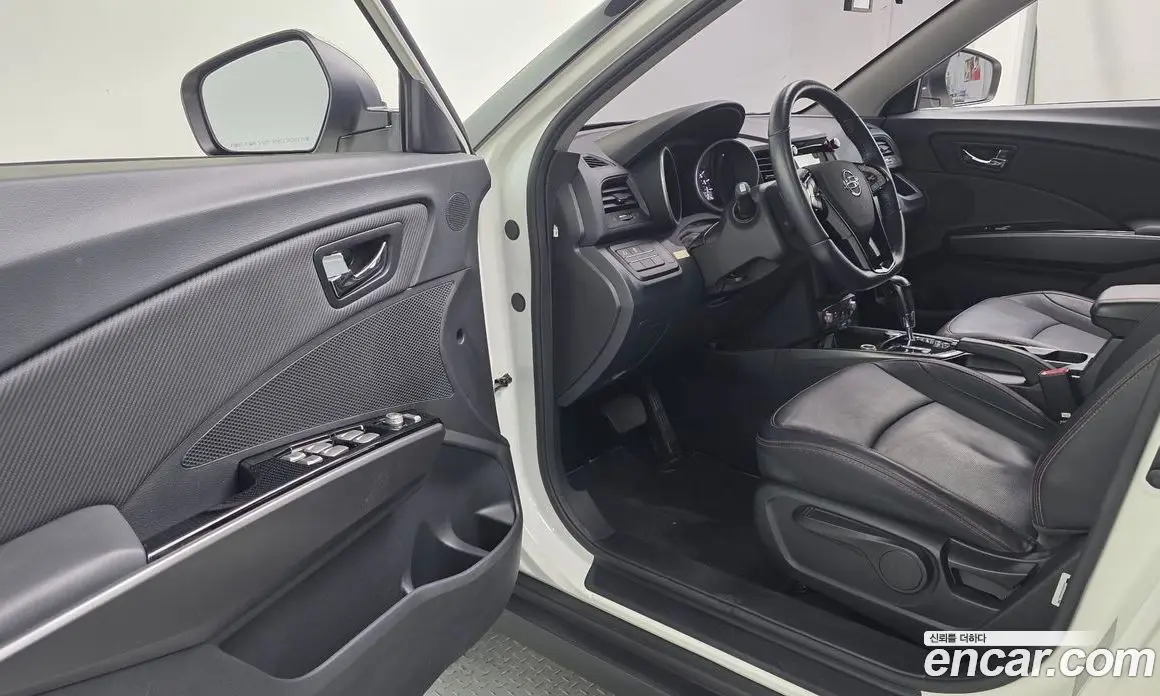 SsangYong TIBOLI 2018 1.6 автомат (гидро), фото 13 SsangYong TIBOLI 2018 1.6 автомат (гидро), фото 13