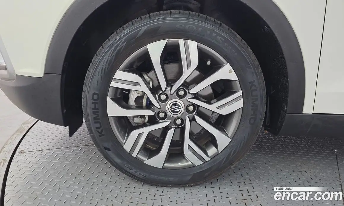 SsangYong TIBOLI 2018 1.6 автомат (гидро), фото 5 SsangYong TIBOLI 2018 1.6 автомат (гидро), фото 5