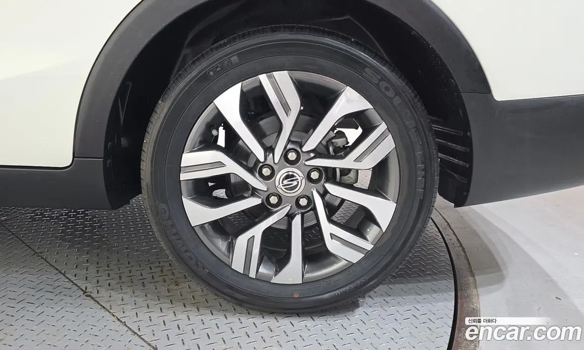 SsangYong TIBOLI 2018 1.6 автомат (гидро), фото 7 SsangYong TIBOLI 2018 1.6 автомат (гидро), фото 7