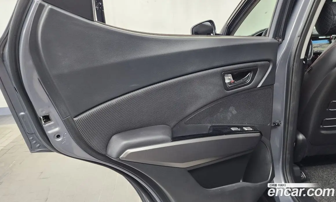 SsangYong TIBOLI 2018 1.6 автомат (гидро), фото 15 SsangYong TIBOLI 2018 1.6 автомат (гидро), фото 15