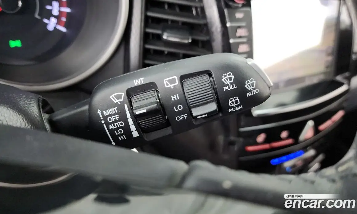 SsangYong TIBOLI 2018 1.6 автомат (гидро), фото 24 SsangYong TIBOLI 2018 1.6 автомат (гидро), фото 24