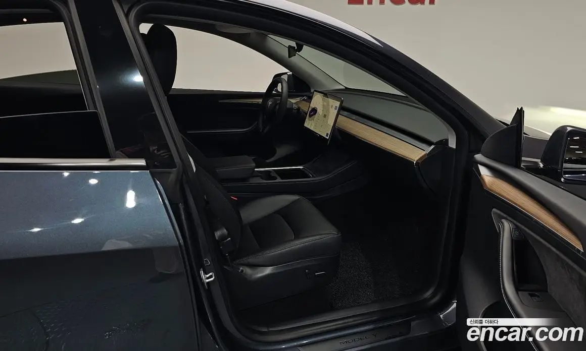 Tesla Model Y 2024 0.2 автомат (гидро), фото 15 Tesla Model Y 2024 0.2 автомат (гидро), фото 15