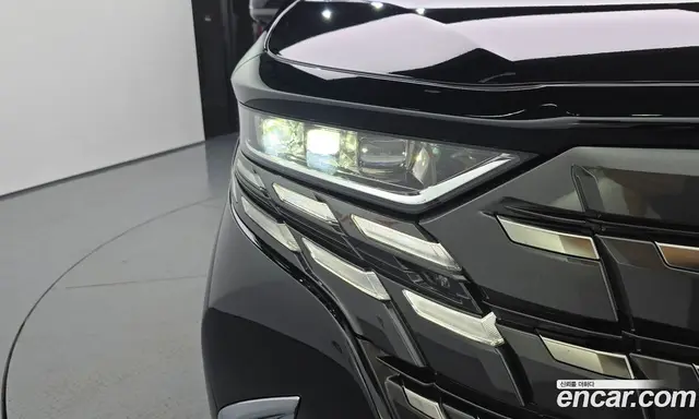 Toyota Alphard 2024 2.5 автомат (гидро), миниатюра 8 Toyota Alphard 2024 2.5 автомат (гидро), миниатюра 8