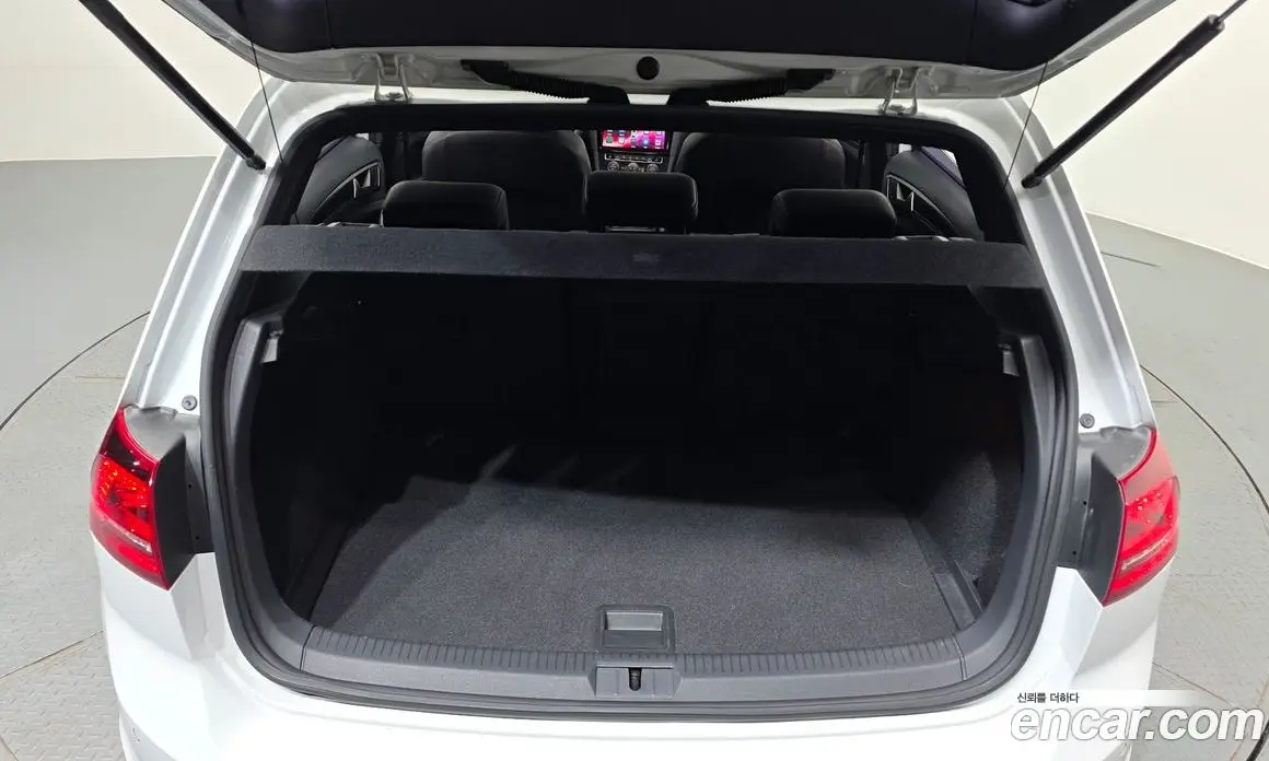 Volkswagen Golf 2014 2.0 автомат (гидро), фото 20 Volkswagen Golf 2014 2.0 автомат (гидро), фото 20
