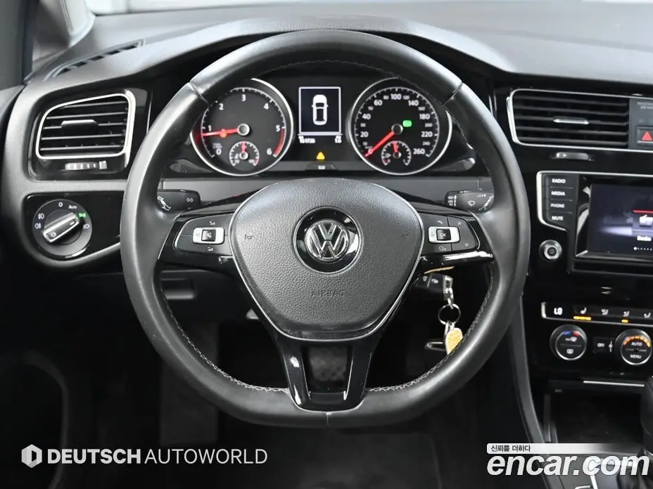 Volkswagen Golf 2015 2.0 автомат (гидро), фото 13