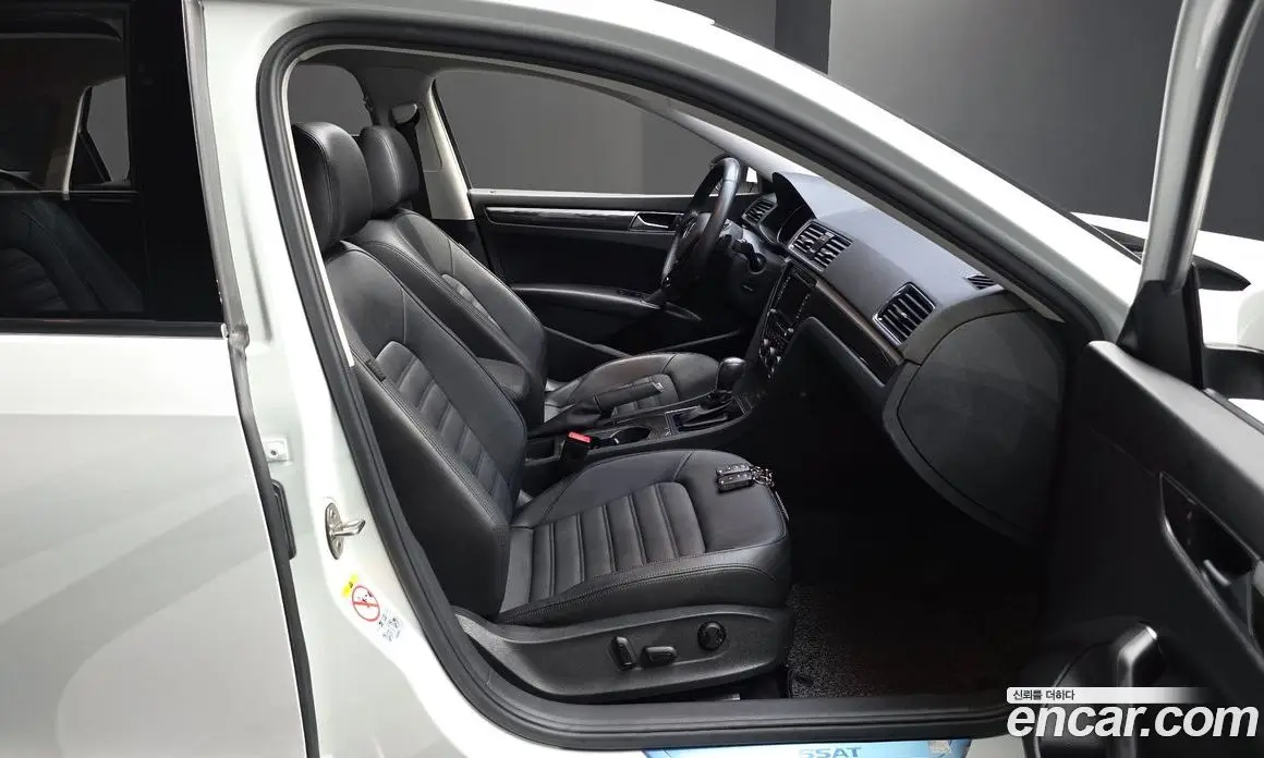 Volkswagen Passat 2018 2.0 автомат (гидро), фото 16 Volkswagen Passat 2018 2.0 автомат (гидро), фото 16