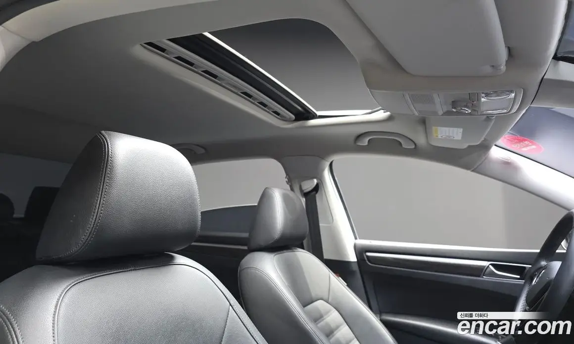 Volkswagen Passat 2018 2.0 автомат (гидро), фото 26 Volkswagen Passat 2018 2.0 автомат (гидро), фото 26