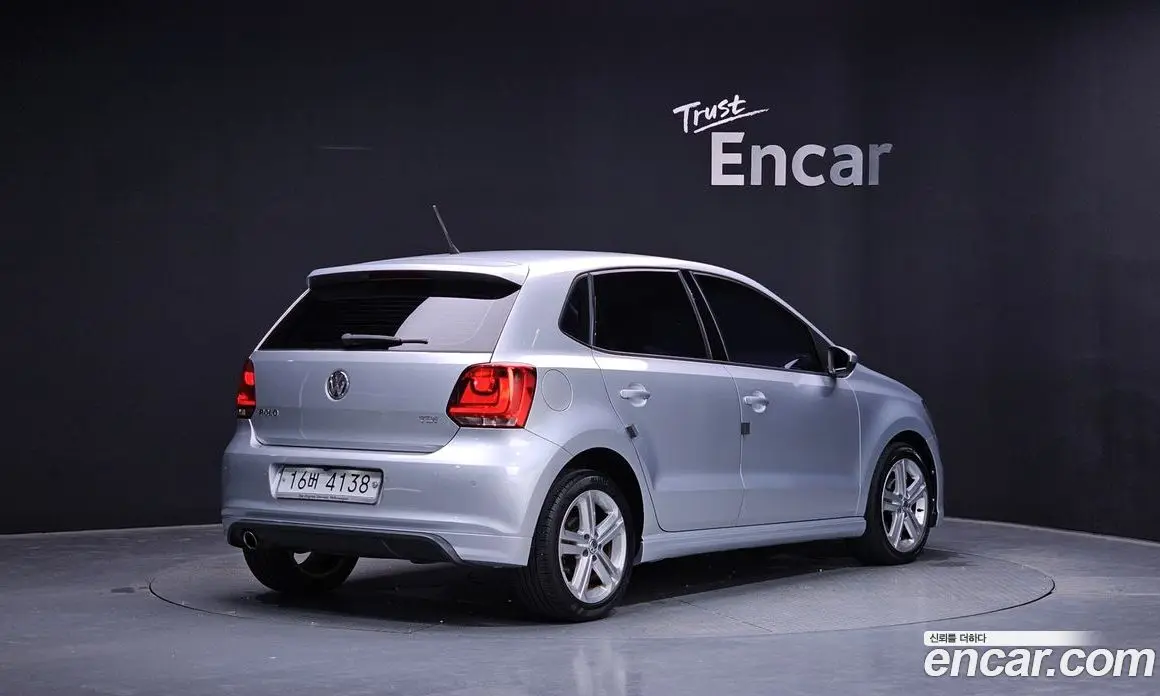 Volkswagen Polo 2013 1.6 автомат (гидро), фото 2 Volkswagen Polo 2013 1.6 автомат (гидро), фото 2