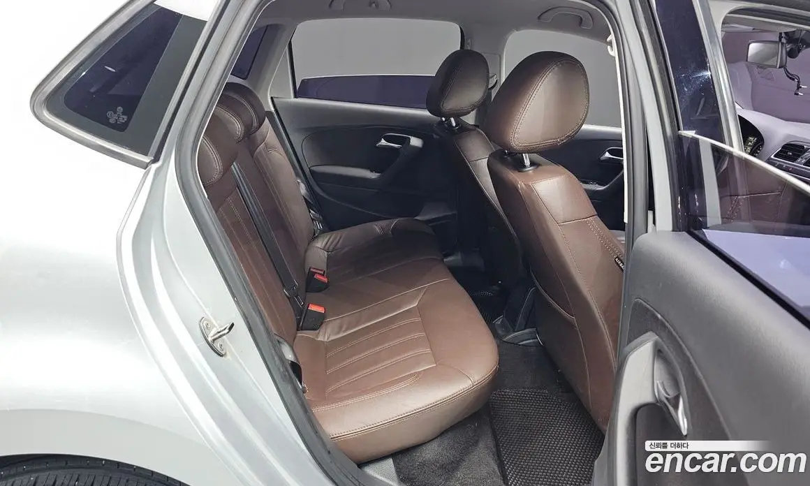 Volkswagen Polo 2013 1.6 автомат (гидро), фото 11 Volkswagen Polo 2013 1.6 автомат (гидро), фото 11