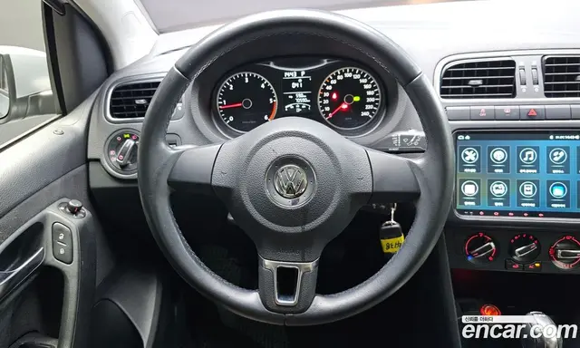 Volkswagen Polo 2013 1.6 автомат (гидро), миниатюра 12