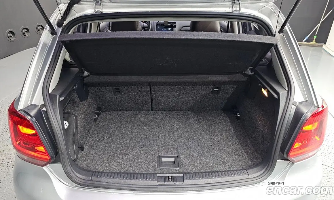Volkswagen Polo 2013 1.6 автомат (гидро), фото 20 Volkswagen Polo 2013 1.6 автомат (гидро), фото 20