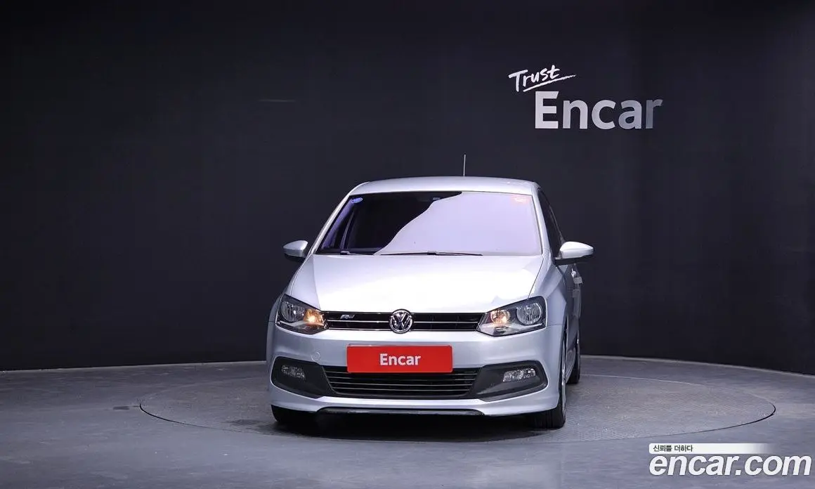 Volkswagen Polo 2013 1.6 автомат (гидро), фото 3 Volkswagen Polo 2013 1.6 автомат (гидро), фото 3