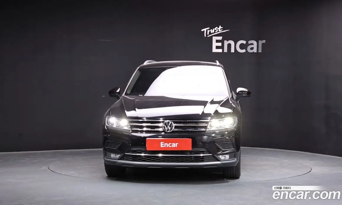 Volkswagen Tiguan 2018 2.0 автомат (гидро), фото 3